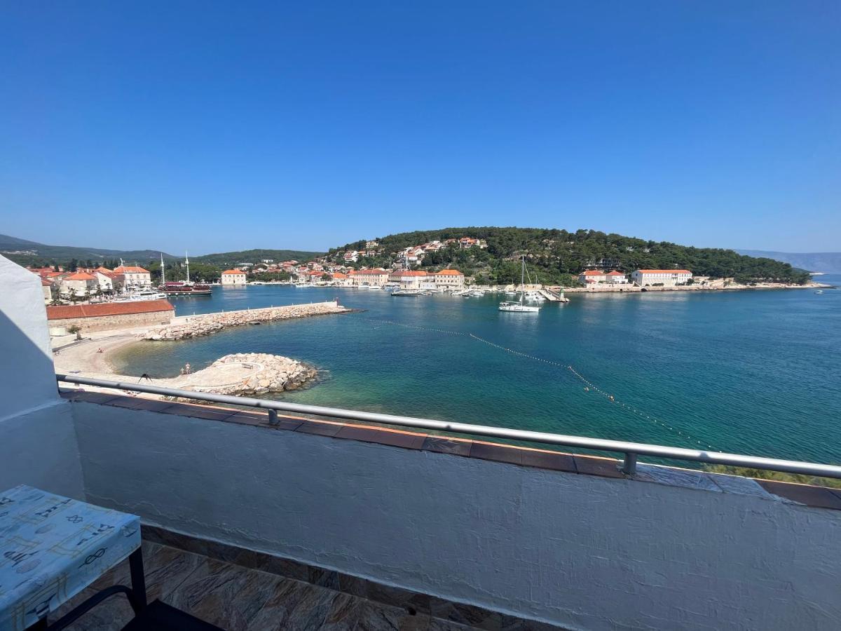 Apartments Peronja Jelsa Seafront Extérieur photo